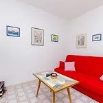 Neven Apartment